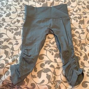 Size four ebb to street light blue wash color